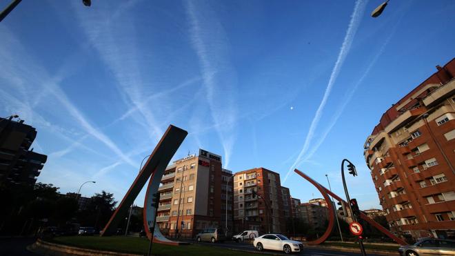 25.000 aviones al mes surcan el cielo riojano