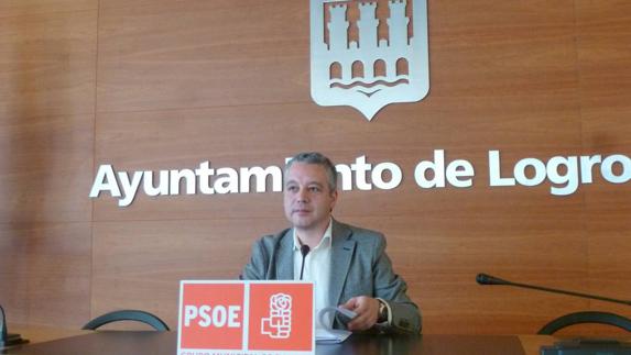 El PSOE pide que se prioricen las pasarelas de Los Lirios y La Estrella