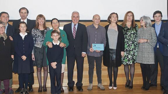 Roberto González Lastra, ganador del IV Premio Nacional de Periodismo 'José Lumbreras'