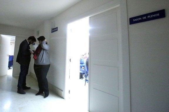 La oposición en Villamediana busca articular una moción de censura antes de acabar el año