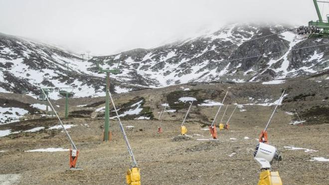 Valdezcaray continúa sin poder fabricar nieve por las condiciones meteorológicas