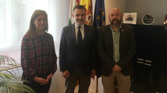 Escobar recibe a Víctor López, nuevo delegado de la Asociación Víctimas del Terrorismo en La Rioja