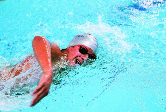 Jornada multitudinaria y maratoniana en el agua