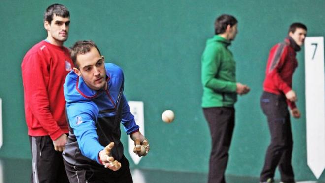 Merino II y Víctor buscan la quinta en una jornada de tensión y obligaciones