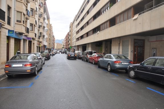 Accira se opone al aparcamiento en batería en avenida de La Rioja