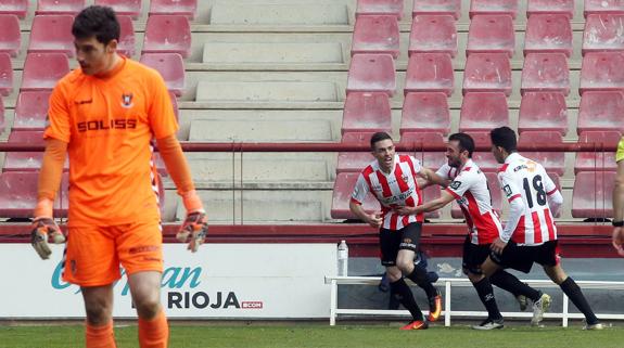 Titi salió, goleó y ganó