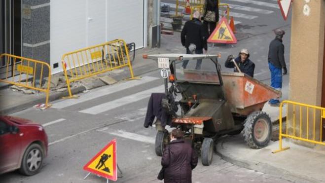 El programa de reducción de barreras de Alfaro llega a las calles del Burgo y a Trasmuro