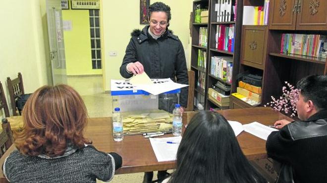 Abrumador apoyo de los padres a la jornada continua en Adoratrices