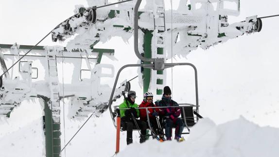 Doce pistas abiertas en Valdezcaray, con en 6,95 kilómetros esquiables