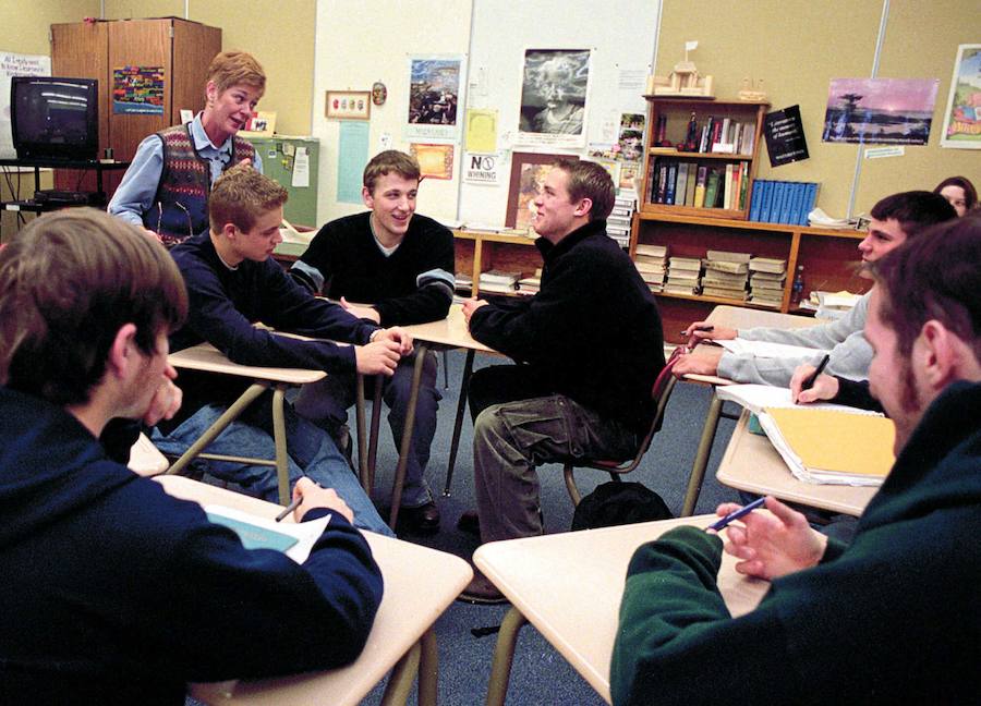 La Rioja contará con 53 plazas fijas de profesor más