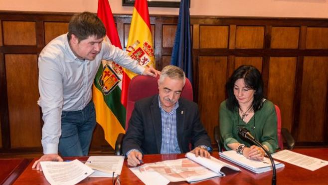 El Consistorio intensifica las gestiones para evitar la marcha de Caravanas Rioja