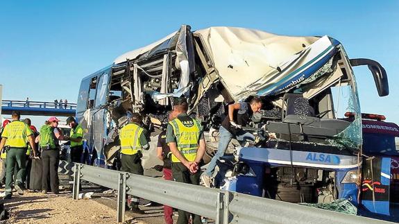 El conductor del autobús accidentado en Soria, fuera de la carretera un año