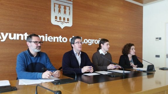 La oposición municipal reclama informes técnicos y jurídicos sobre la operación en el solar de Maristas