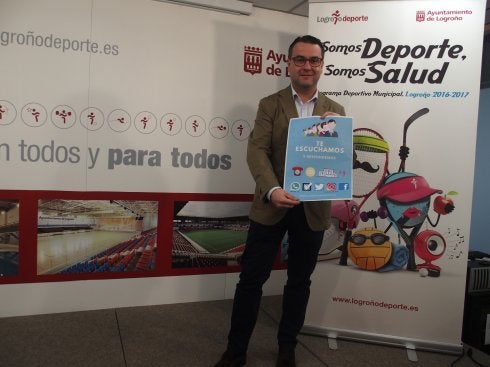 Logroño Deporte implanta un programa para mejorar la comunicación con sus usuarios