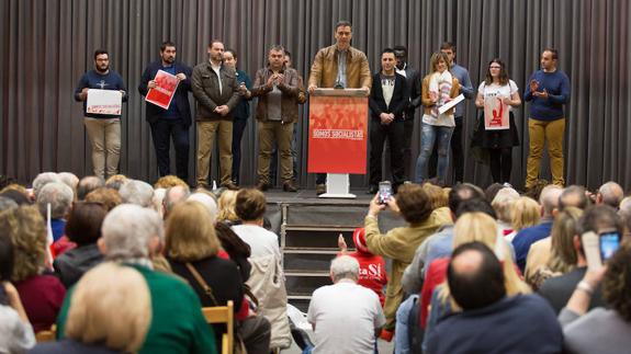 Sánchez quiere recuperar a un PSOE «autónomo» y ve al PP «nervioso» con él