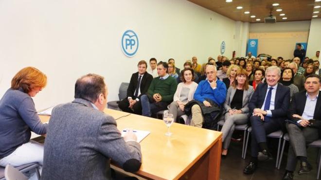 El PP convoca para el 1 de abril su congreso más dividido en 27 años, con voto secreto