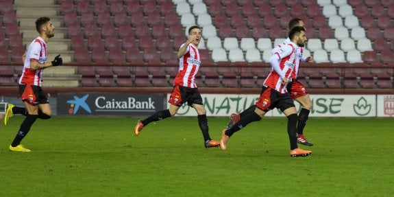 La UD Logroñés busca delantero para sustituir a Titi