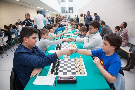 Los escolares mueven ficha