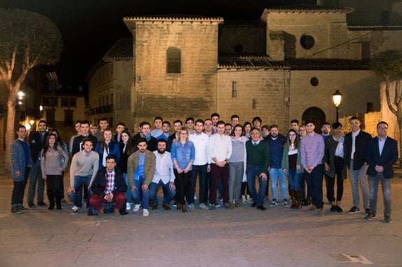 Gamarra replica a Ceniceros y asegura que es ella quien ha promovido una posible lista única