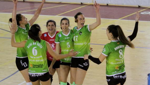 El Naturhouse golpea primero