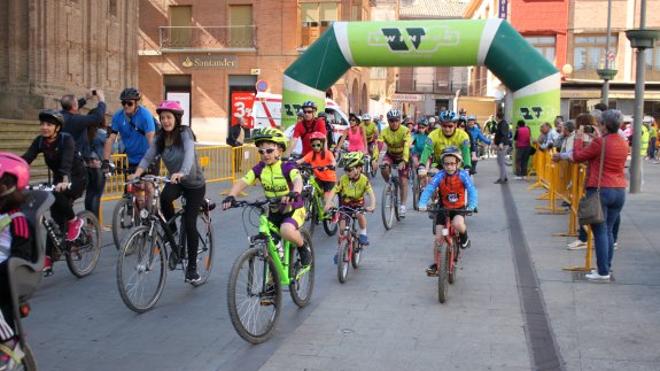 Pedaladas primaverales en familia