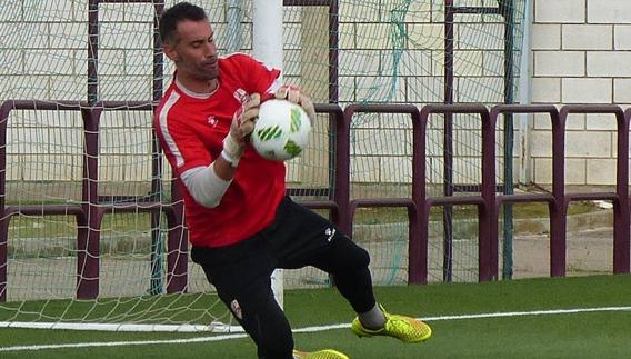 Miguel Martínez de Corta renueva con la UDL hasta junio de 2018