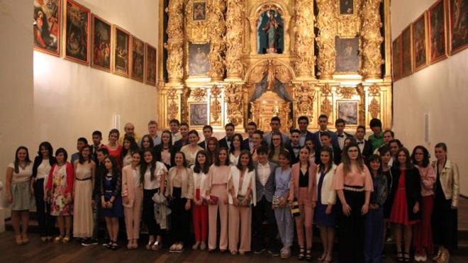 Confirmación de 49 jóvenes en Alfaro