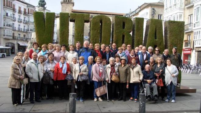 La Escuela de Adultos visita Vitoria