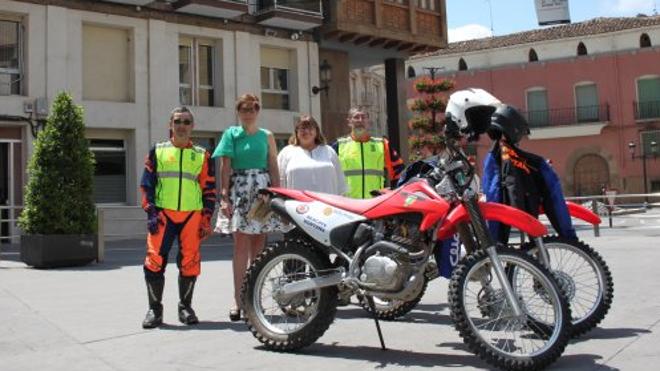 Protección Civil pone a punto dos motocicletas para su servicio en la comarca