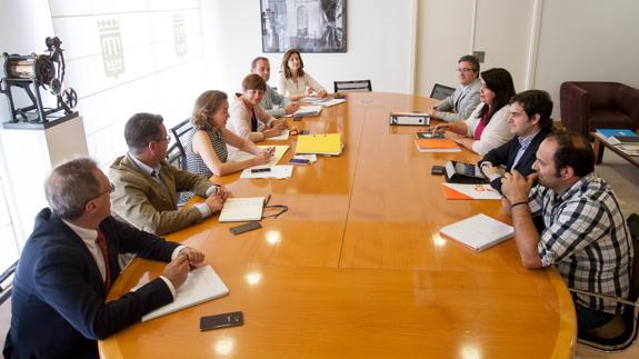 El acuerdo PP- Ciudadanos, «con buena salud»