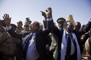 Hollande alerta de que la guerra en Malí «no ha terminado»